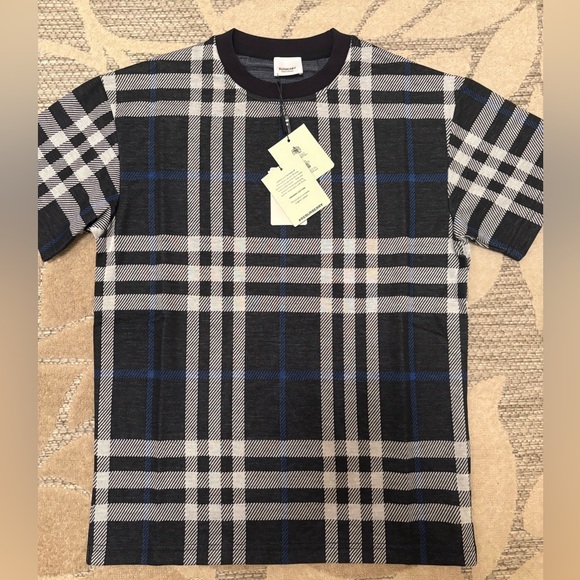 Burberry Plaid Blue and Black Short Sleeve T-Shirt Size Small - Picture 1 of 4